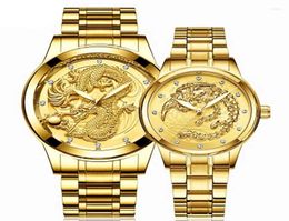 Montre-bracelets Fegeen Dragon Man Quartz Watch Phoenix Femmes imperméables Gold Couleur en acier ultrathin