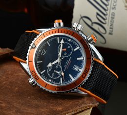 Relojes de pulsera para hombres 2023 Nuevos relojes para hombre Cinco agujas Todos los diales funcionan Reloj de cuarzo Top Marca de lujo Correa de caucho Hombres Moda SEA Europa diseñador Omeg relojes