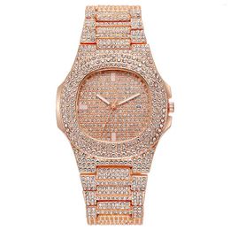 Montres-bracelets Montres pleines de diamants Luxueux Quartz Dialy Dames pour cadeau d'anniversaire de petit ami