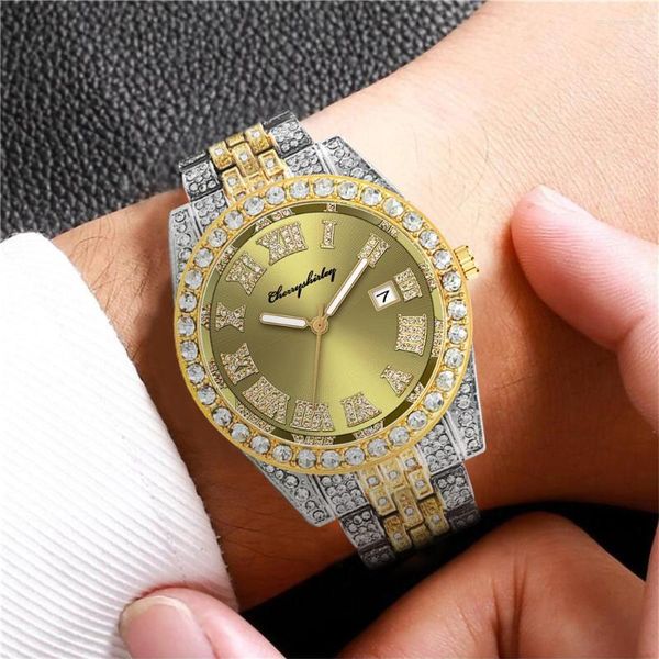 Montre-bracelets entièrement glacés sur la montre de luxe pour femmes marques diamants pour hommes