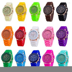 Orologi da polso Orologio da uomo Ginevra Decorare Moda Orologi per bambini Gel di silice Regalo rosso Orologio da studente Orologio da polso al quarzo Ity Montre Homme Reloj