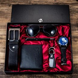 Montre-bracelettes Business Business Luxury Company Mens Set 6 in 1 Watch Grases Pen Keychain Belt-Ssem Purse Welcome Holiday Anniversaire