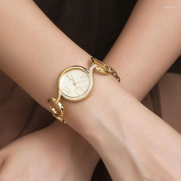 Montres-bracelets Montre en or Montre de luxe Mode Diamant pour femmes Montre-bracelet Filles Cadeau Amant Dames Montres à quartz