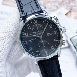 Horloges Geweldige originele merk herenhorloges Multifunctionele automatische datum Lederen band Zakelijke chronograaf Quartz Mov-klokken