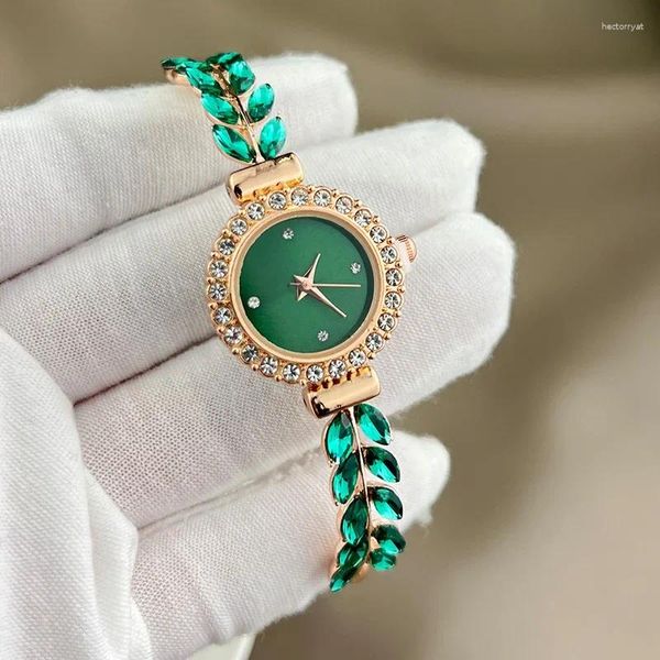 Relojes de pulsera Verde Azul Rojo Cubic Zircon Crystal Leaf Band Chapado en oro rosa Redondo Simple Dial Relojes de cuarzo