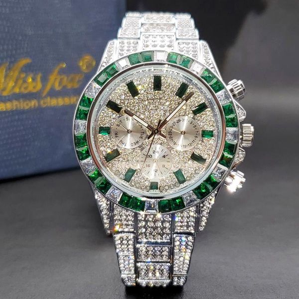 Relojes de pulsera Reloj verde para hombres Icedout completo Diamante Estilo de lujo Hip Hop Relojes Cronógrafo Reloj caro Energía por caída de batería