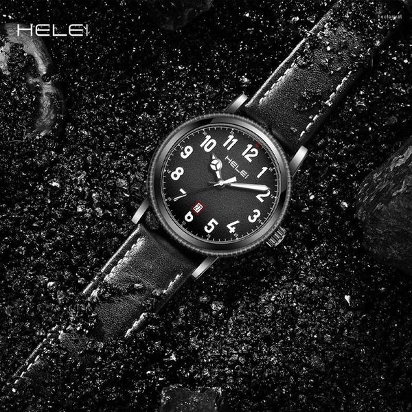 Montre-bracelets HELEI2024 Modèles de luxe Light Vintage Khaki Field Wild Series Multifonction Quartz Watch Match pour hommes