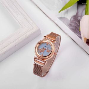 Polshorloges high-end modediamanten bedekt dames Milano Mesh Riemwork Watch Butterfly Rhinestone Digital Face Magnet