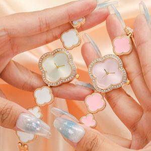 Relojes de pulsera de gama alta con forma de trébol de cuatro hojas para mujer, reloj de cuarzo, marca de lujo superior, pulsera para mujer, relojes de pulsera, joyería, reloj femenino 230729