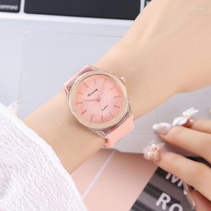 Horloges Hoge kwaliteit Casual Mode Vrouwelijk Milieuvriendelijk Siliconen Quartz Horloge Schoolmeisje Klassieke Klok Relogio Feminino Drop
