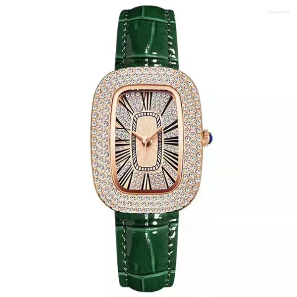Muñecos de pulsera de alta calidad Luxury Luxury Diamond Pigeon Egg Lady Belt Belt Girl Girl Student Prom Reloj Vintage