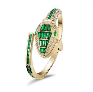 Horloges Hoge kwaliteit Open Snake Watch Big Size Shaped Full Zirkoon Fashion Charm Banket voor vrouwen Verjaardag Kerstcadeaus