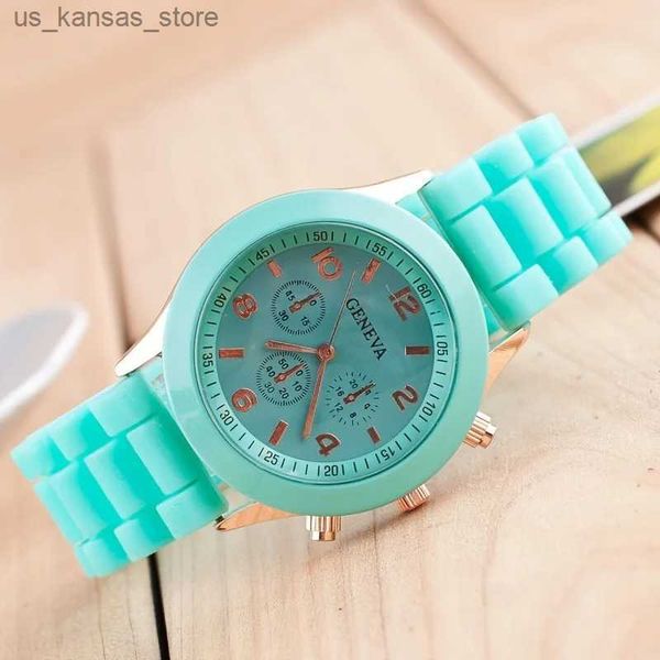 Montre-bracelets Hot Sales Genève marque SILE Women Ladies Fashion Dress Quartz Femme Femme Montre Relogio Feminino240409