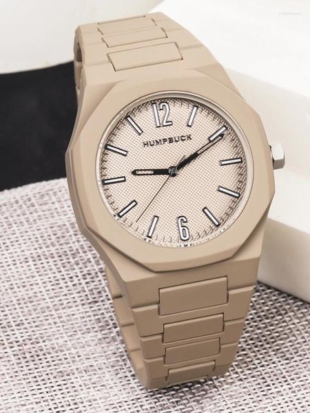 Wallwatches Humpbuck Mujeres Diseño creativo de diseño Creative Quartz Watch Wating Touch Soft Touch 2024 Estilos