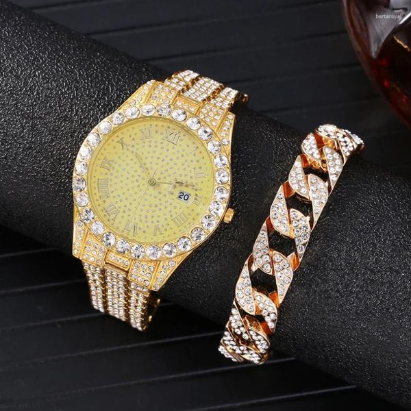 Muñecos de pulsera Gadeados de brazalete para hombres Mujeres Luxury Luxury Full Wall Wallwatch Hip Hop Gold Diamond Mens Set Reloj