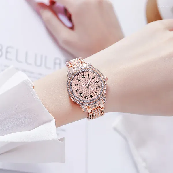 Wallwatches imitan los relojes de diamantes Relojes de la cadena para mujeres pequeños delicados cuarzo de lujo Relogio Feminino Montre Femme