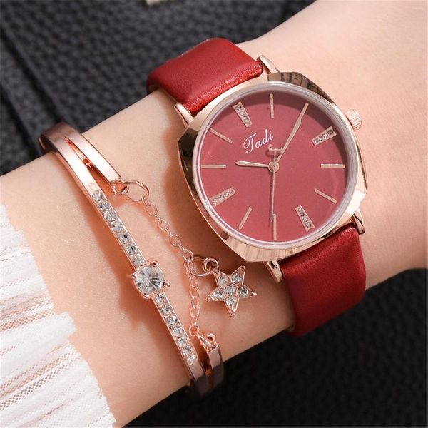 Relojes de pulsera Jadi Fashion Casual Watch Alloy Small Exquisito Ladies Quartz Bracelet Set Leather Rhinestone Designer Clock