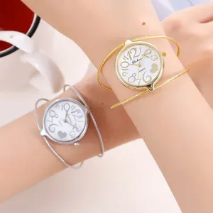 Horloges Dames Armband Klokken Geborsteld Delicaat Grote wijzerplaat Groot nummer Zorgzame handoppervlak Quartz Dameshorloges Cadeau Zegarki Damskie