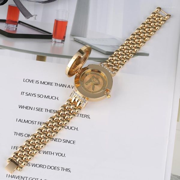 Montres-bracelets Dames Lettre R Chic Diamant Unique Flip Cover Quartz Wristwatch Mode Casual Femmes Bracelet Montre Golden Sliver Montres Horloge