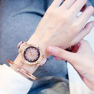 Montre-bracelets Watch Watch 5pcs Set montres pour femmes en cuir Simple Casual Women's Analog Wristwatch Bracelet Gift Montre Femme (Non