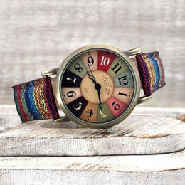 Montres-bracelets dames montre vintage confortable décoratif style ethnique femme hommes quartz