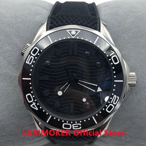 Montres-bracelets LARIMOKER Noir 41mm 007 Montre Homme Automatique 24 Rubis NH35A MIYOTA Mouvement Bande Caoutchouc Vis Couronne Extrémité Courbée