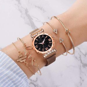 Montres-bracelets Lucky Lace Femmes Montre Bracelet Mode Aimant Boucle Rose Or Dames Montre-Bracelet Ciel Étoilé Échelle Romaine Horloge