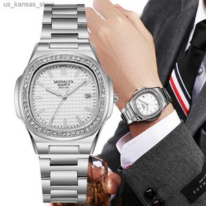Montre-bracelets Luxury 2022 Simple avec diamants Calendrier Mens Quartz Es Ferme de pliage en acier inoxydable de haute qualité MENS240409