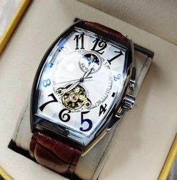 Montre-bracelets Luxury Automatique Mécanique pour les hommes Sports Montres sportives Tourbillon Squelette Military Horloge Cool Tonneau Man WRI7554584