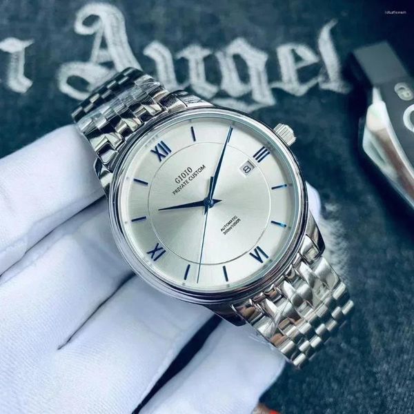 Muñecos de pulsera Automático de lujo para hombre mecánico reloj de acero inoxidable calendario de cuero azul luminoso calendario de roma blanco dial