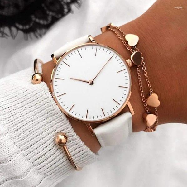 Muñecos de pulsera Moda de lujo Mujeres Damas de cuero de cuero Simple Pulsera de cuarzo Reloj de mujer Zegarek Damski Relog