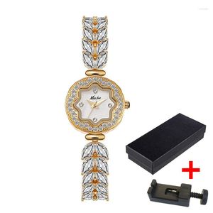 Relojes de pulsera Dial de flores de lujo Sirena con diamantes Reloj de circón Nombre Cadena Movimiento japonés para mujer Reloj de cuarzo resistente al agua