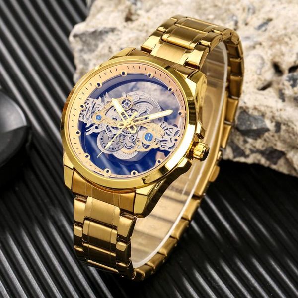 Relojes de pulsera Relojes dorados de lujo para hombres Reloj de pulsera de cuarzo para hombres Imitación transparente Mecánico Dial horizontal Correa dorada plegable