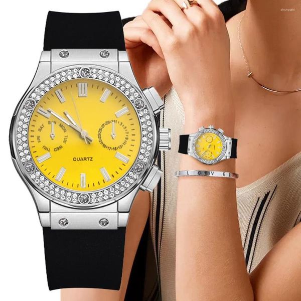 Montres-bracelets De Luxe Dames Marques Montres De Mode Avec Diamants Goujons Conception Jaune Femmes Montre À Quartz Noir Bracelet En Silicone Robes Horloge