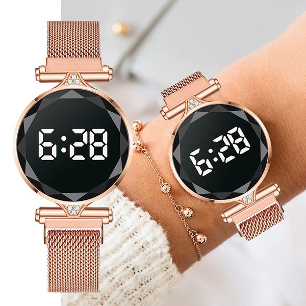 Montres-bracelets De Luxe LED Montre Femmes Bracelet Magnétique Montres Or Rose Numérique Robe Quartz Femmes Dames Horloge Relogio Feminino 230713