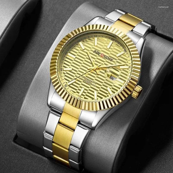 Montre-bracelets Luxury Men's Watch Perpetual Calendar Business Arafroproof Sports Leisure Quartz