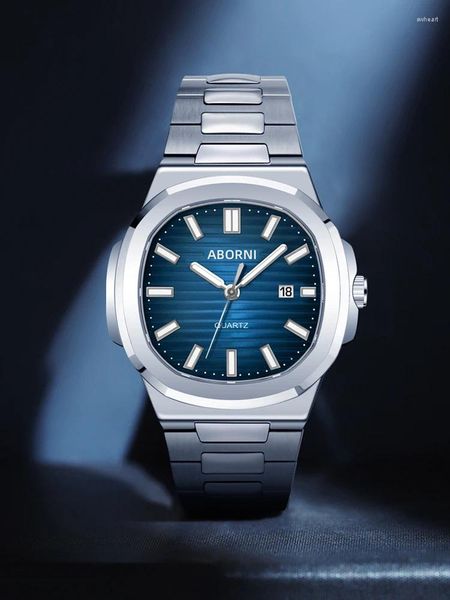 Montre-bracelets Luxury Men Watch Men's Quartz Wristwatch Brand classique Black Blue Dial Roman Numerals en acier inoxydable Reloj Business Man Clock