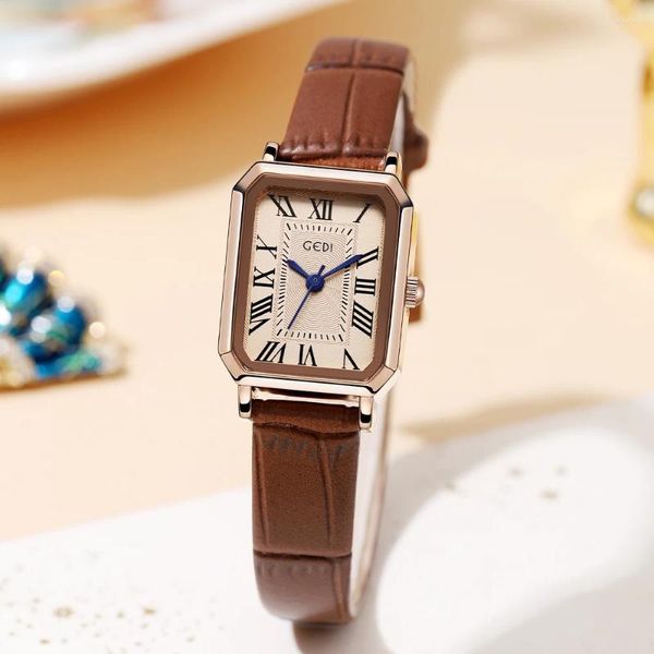 Montre-bracelets Rectangle Luxury Dames Watchs Strap de cuir authentique Roman Dial 3ATM Résistance à l'eau Fashion Quartz Wrist pour femme