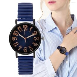 Montre-bracelets luxueux simple numérique bleu dames quartz watch mode 2024 marque stretch en acier inoxydable sans boucle