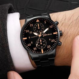 Muñecos de pulsera Reloj de lujo Fashion Sea inoxidable para el hombre Muñeca Analógica Compact Delicic Digital Men Erkek Kol Sa
