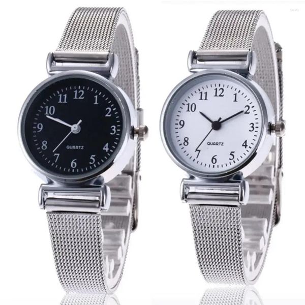 Relojes de pulsera Pulsera de lujo para mujer Relojes de cuarzo Señoras Pequeña esfera redonda Reloj de pulsera blanco Reloj ajustable Número Reloj analógico