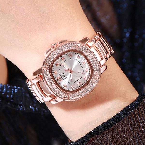 Montres-bracelets de luxe montre pour femme femmes bande étanche femme forme diamant montres Top marque