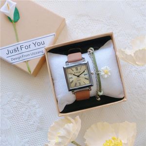 Polshorloges luxe dames vierkante bracelet horloges voor mode rose roestvrij staal kwarts klok dames pols vakanties cadeau hect22