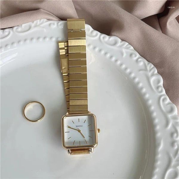 Montre-bracelets Luxury Women Square Watch en acier inoxydable STRAP ALIGNABLE ADMESSE GADE LADETS DURTZ TRAPEL