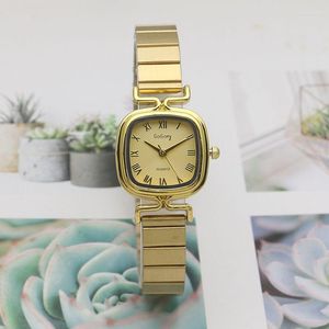 Montres-bracelets Femmes de luxe Montre avec chiffre romain Rose Golden Quartz Montres Dames Square Gold Clock Femelle Vintage Simple Reloj