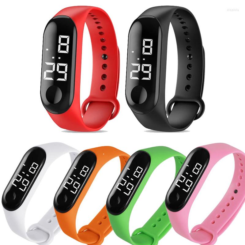 Zegarek M3 LED na rękę Fitness Fitness Kolor Screen Smart Sport Bransoletka Bransoletka Działaj biegu śledzący dla mężczyzn kobiety silikonowe zegarek