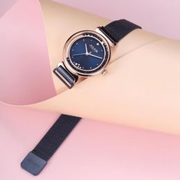Horloges Magnetische gesp Bewegend kristal dameshorloge Japan Mov't Lady Hours Fine Fashion stalen armband Girl's Gift Julius