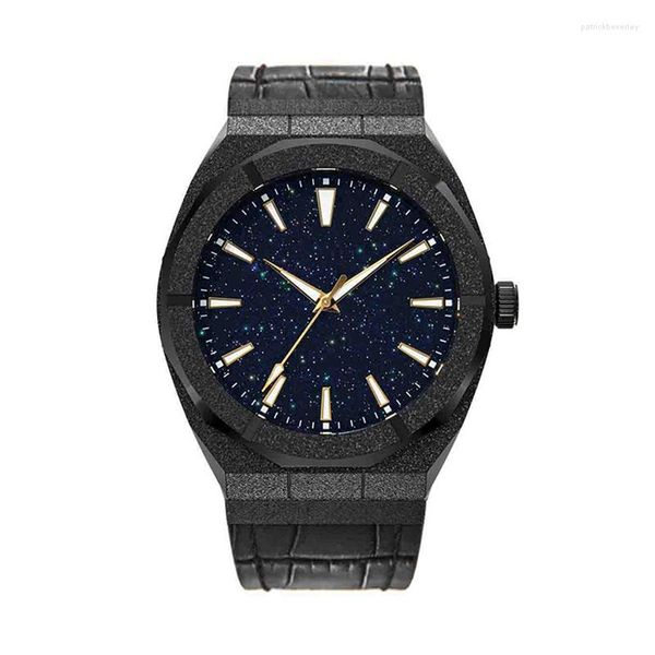 Relojes de pulsera Matten Black Rich Style Banda de cuero Blue Star Dust Dial Hombres Reloj esmerilado