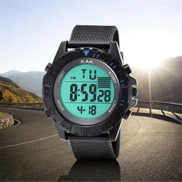 Relojes de pulsera Reloj deportivo multifuncional para hombres con batería Moda de gama alta 30 m Modelos de series electrónicas a prueba de agua