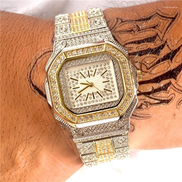 Montres-bracelets montres pour hommes Top marque grand cadran carré de luxe mâle plein diamant étanche pour hommes cadeau montre glacée